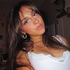 Emma Bourgeois's Instagram, Twitter & Facebook