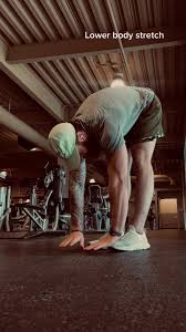 Stretch with me #fypシ #gymtok #gym #fyp #blowthisup #fitnesstok #stretching  #flexibility #zesty #spicyfitness #tattootok #makemefamous