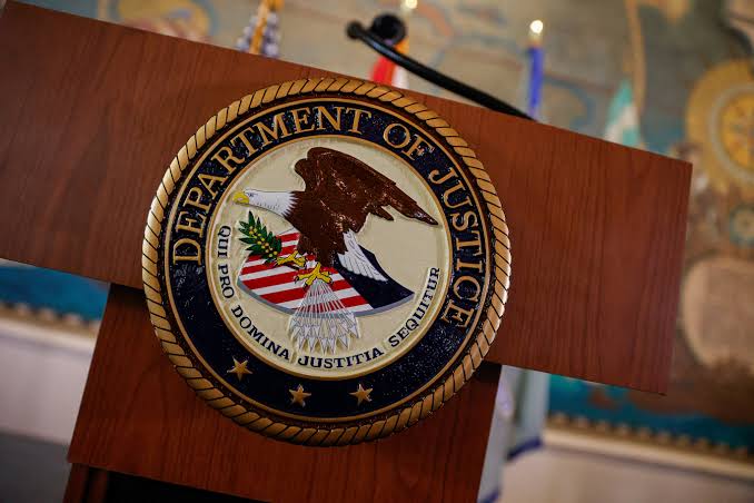 Tras la orden de Trump, el Departamento de Justicia de Estados Unidos investiga a las petroleras por presunta manipulación de precios - Infobae