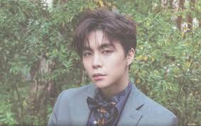 Le 26 décembre 2016, lors du sbs gayo daejun, il apparaît dans le teaser pour le . Up Close With Nct 127 S Johnny Profile Facts Discography Etc Channel K