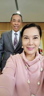 Former Commander of the Royal Brunei Navy (RBN), First Admiral (FADM)(Ret)  Dato Seri Pahlawan Haji Othman bin Hj Suhaili @ Suhaily, was conferred  Singapore's prestigious military award, the Pingat Jasa Gemilang (Tentera)