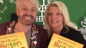 Kind von ross antony soll aus der öffentlichkeit gehalten werden. Mein Freund Button Ross Antony Veroffentlicht Kinderbuch