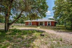 562 Cherry Ridge Floresville Tx 78114 1312272 Floresville House Styles Home