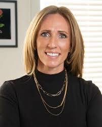 Sara Warnick's Instagram, Twitter & Facebook