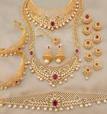 Wedding Gold Jewellery 1k In 2020 Bride Jewelry Set Indian Wedding Jewelry Sets Wedding Jewellery Collection