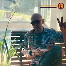 Su voz y el uso de metáforas en sus letras lo convirtieron en un icono de la contracultura en la. Indio Solari Oficial On Twitter Un Carino Para Todos Los Trabajadores Y Trabajadoras En Su Dia Y Para Los Que No Lo Tienen Un Abrazo Fraterno Indio Https T Co 0xjifjfbld