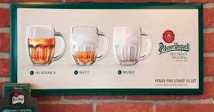 Hier fand eine der ruhigsten revolutionen des 20. Die Hohe Kunst Des Bierzapfens In Tschechien Kochgenossen