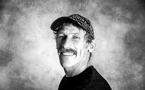 Julien Vincent, du Rugby-club de Landivisiau, dépose les crampons