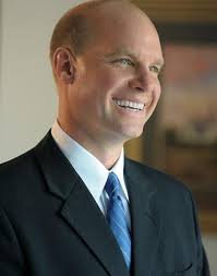 One word for Trump crowd: 'Huge'