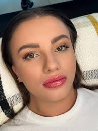 Burleigh heads . Model wanted for this Thursday at 11:30 am . Demonstration  treatment brow cosmetic tattooing. Done by professional artist . Pm me