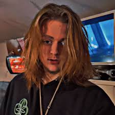 Idk guys four wheeler or dirt bike ? Y'all choose