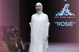 The forgiving season and rebuilding relationships is an annual holiday for all muslims. 7 Trend Model Baju Lebaran Terbaru Sederhana Hingga Mewah