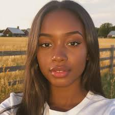 Alexia (@alexia50109)