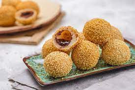 Homemade Dim Sum Style Chinese Sesame Balls Recipe Desserts Sesame Seeds Recipes Almond Cookies