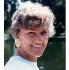 Suzanne Cardwell's Instagram, Twitter & Facebook