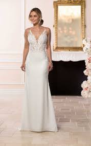 Labude steht für eine entspannte alternative zu traditionellen brautmodengeschäften. Einfach Elegantes Brautkleid Stella York Wedding Gowns