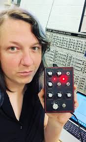 do handcrafted synth-bass-transpunks count? (😈🏳️‍⚧️ shout out lgbtqia+  rights 🏳️‍⚧️😈)