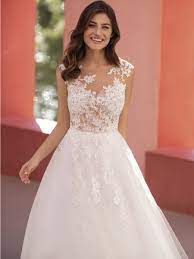 Find the perfect dress with recent white one photos. White One Felicidad I White One Brautkleider Hochzeitskleider