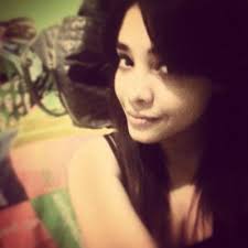 Elizabeth Deville (@Bethzalie08)