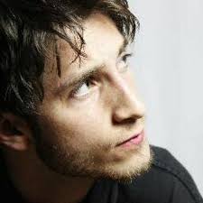 Stream Layton Thomas music