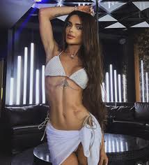 Escort Ella Shemale | Devozki.com