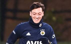 Fenerbahçe'nin mesut özil rüyası sessiz ve derinden sürüyor. Mesut Ozil Won T Earn A Penny At Fenerbahce Until Next Season