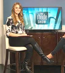 America's number one resource for coverage of local television stations' fashionable female anchors, meteorologists, reporters and show hosts and the boots that they wear. The Appreciation Of Booted News Women Blog The Michaela Johnson Style File Beautiful Leather Boots Knee High Leather Boots Knee Boots Outfit