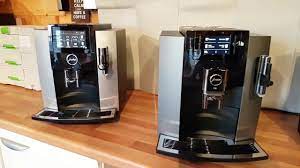Jura coffee makers with adjustable coffee spouts allow you to use cups in a variety of sizes with your machine. Jura E6 And E8 Coffee Machines Review Pros And Cons Jura E60 And E80 Comparison In A Simple Words Drinks Lab Com