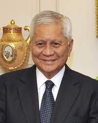 Albert del rosario, 80, is an incumbent director and the chairman of the compensation committee of the metro pacific investments corporation. Albert Del Rosario Wikipedia