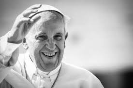 No se dejen vencer, no se dejen engañar, no pierdan la alegría, no pierdan  la esperanza, no pierdan la sonrisa. Descansa en Paz Papa Francisco 🕊️🤍