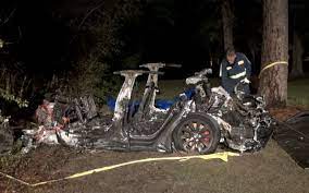 Two dead in tesla crash in texas that was believed to be driverless. 5 22uyeiybawrm