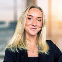 Så kul att ha blivit tilldelad detta stipendiet för bästa uppsatsen 2020  inom digital marknadsföring tillsammans med Paula Wallin. 🙏 Stort tack  till Pineberry och hela juryn, samt alla som deltog…