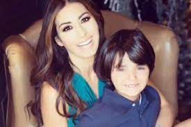 Elisabetta gregoraci, il figlio nathan falco la vede in tv vestita da struzzo e… reagisce così. Elisabetta Gregoraci E Il Figlio Nathan Ho Rischiato Di Perderlo