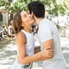 When you meet someone for the first time, it is better to say buon giorno or buona sera. How To Say Hello In Italian Guide To Italian Greetings