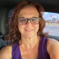 Jennifer Rowlett's Instagram, Twitter & Facebook