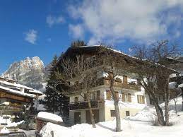 Cortina, san vito di cadore, borca di cadore: Appartamento Cortina D Ampezzo Has Mountain Views And Terrace Updated 2021 Tripadvisor Cortina D Ampezzo Vacation Rental