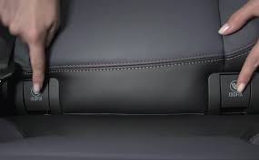 This is (180321)_toyota_yaris_isofix_previa by lucas lima on vimeo, the home for high quality videos and the people who love them. Isofix Is Child S Play Say Kids In New Safety Video From Britax
