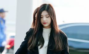 September 2016, zusammen mit dem gleichnamigen titelsong veröffentlicht. Red Velvet S Joy Collapses During Live Performance