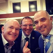 thomas-weber-mit-buergermeister-ralf-paul-bittner-und-fachdienstleister-sport-marc-vollmer-auf-der-jubilaeumsfeier-2019 