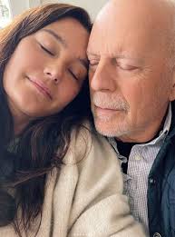 Bruce Willis' fans in tears as daughter, 11, admits she misses her dad