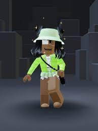 The white samurai aesthetic of the outfit is something that has won us over. Pin By Just Mel On Roblox Avatares Roblox Pictures Roblox Make Avatar