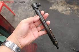 Injektor nozzle diesel sering kali juga disebut sebagai injektor atau nosel. Mesin Diesel Common Rail Rawan Solar Jelek Part Inti Di Injektor Ini Sensitif Gridoto Com