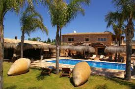 Finca Casa Grande Mit Parkahnlichen Garten Und Sehr Grossen Pool Zu Mieten Bis 8 Personen Finca Auf Mallorca Finca Mallorca