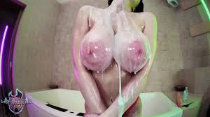 Busty Beauty Pours Oil On Her Tits And Jerks Off a Huge Dildo - XNXX.COM