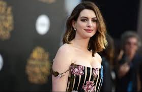 As a youngster, she was accepted into the barrow group theater company. Anne Hathaway S Advice To Zoe Kravitz On Playing Catwoman Don T Listen To Anybody The New Indian Express