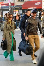 Ramal adlı kullanıcının koleksiyonu • son güncelleme: Naturally David And Victoria Beckham S Travel Style Is First Class Vogue