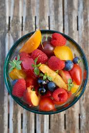 Salade De Tomates Et Fruits D Ete Recette Estivale
