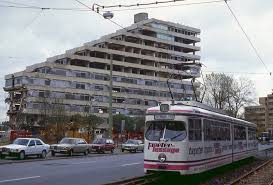 See 128 traveller reviews, 54 candid photos, and great deals for hotel haus, ranked #74 of 252 hotels in dusseldorf and rated 4 of 5 at tripadvisor. Dusseldorf Tw 2653 Verlasst Die Schleife Morsenbroich Via Brehmstrasse Im Hintergrund Das Zu Schleifende Ehemalig Arag Haus 04 11 1989 Bahnbilder De