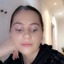 Holly Fielder (hollysienaa)