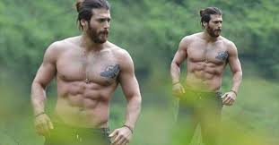 Yes, he has lovely dimples, and smiles a lot and his physique is promising. Erkenci Kus Dizisinde Can Yaman In Dovmesi Neydi Ne Oldu